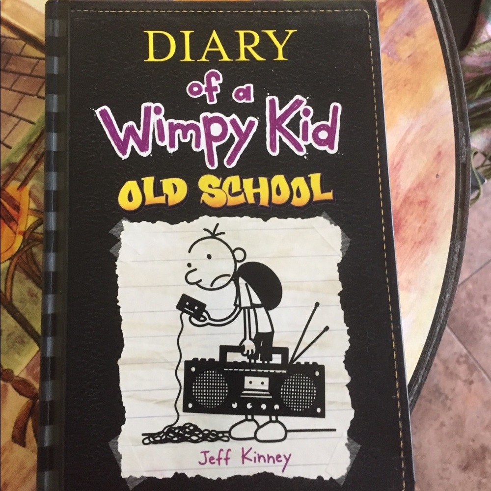 Bundle 2 books 3/$21